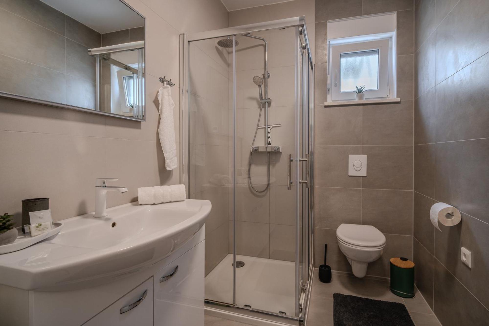 Korina Apartment - Free Private Parking Zadar Zewnętrze zdjęcie